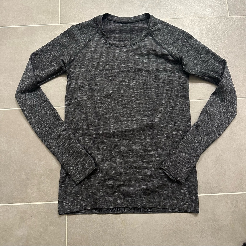 EUC - Lululemon Swiftly Tech Long Sleeve Shirt